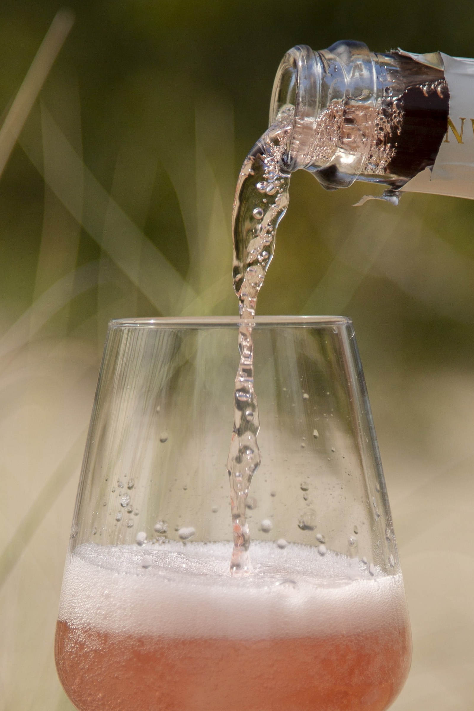 Alsace Crémant ICEbollenBERG Rosé Bio (750ml) - Image 3